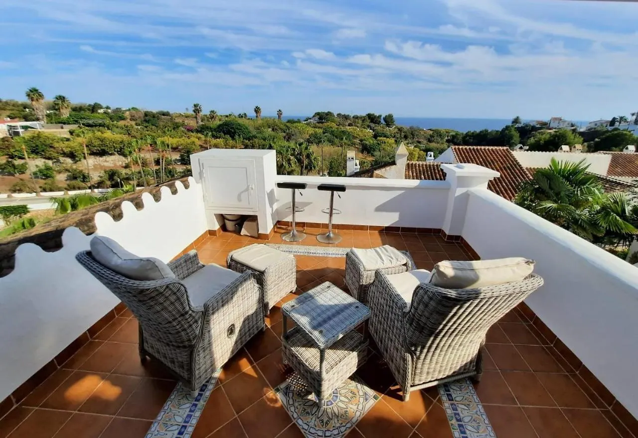 Las Palmas 15C Oasis Properties Nerja 0*,